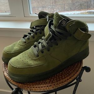 Men’s Nike Air Force One Mid Legion Green